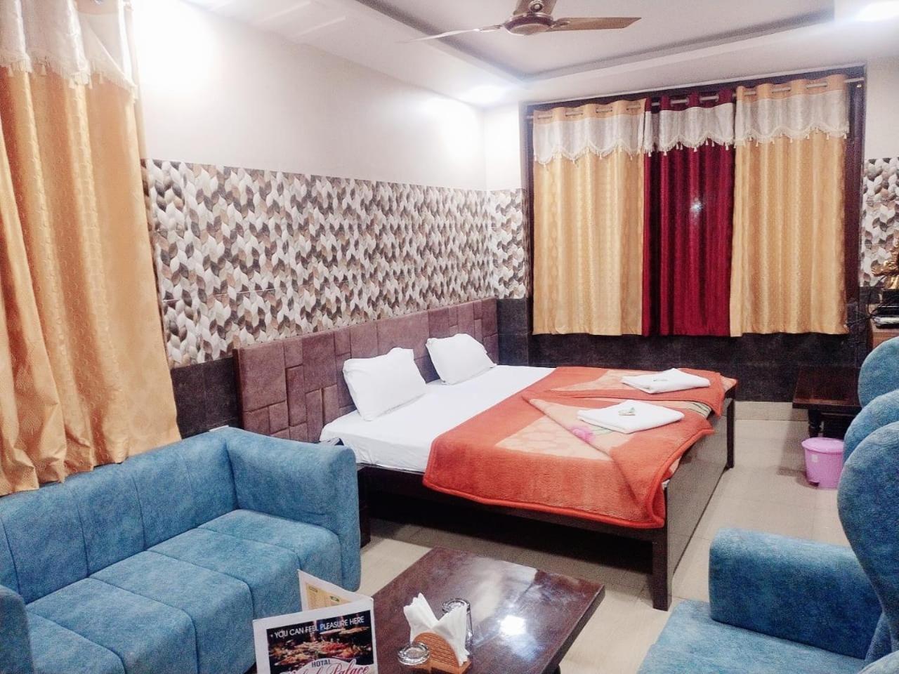 Hotel Vishal Palace Unnao Esterno foto